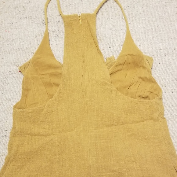 LUSH V-Neck Ruffle Short Romper - Picture 6 of 8